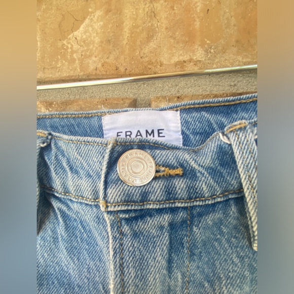 Frame Le High Straight Distressed Jeans, Size 25 - Picture 2 of 9